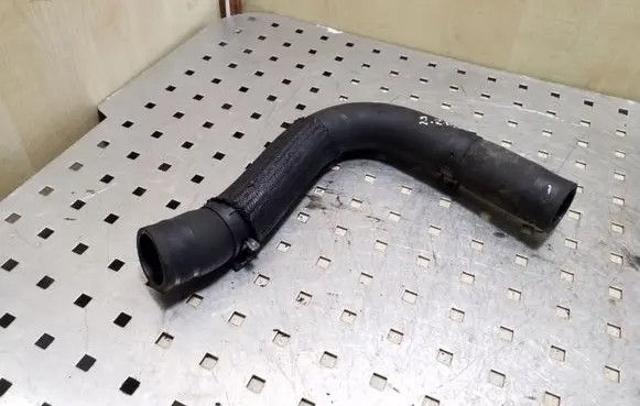 Peugeot 4007 Engine coolant pipe/hose