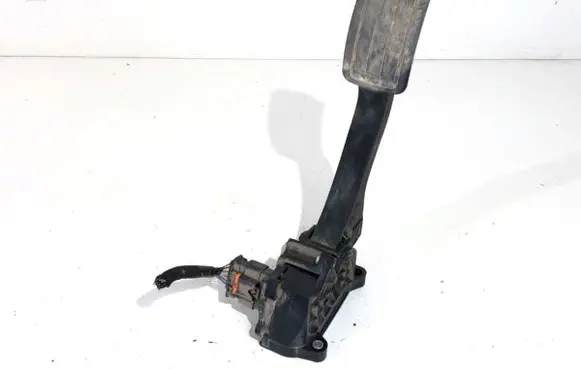 Citroen Berlingo Accelerator throttle pedal 9674829780