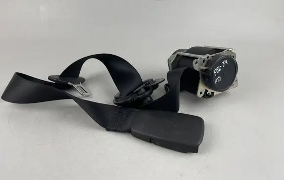 Mini One - Cooper F56 F55 Front seatbelt 7317754
