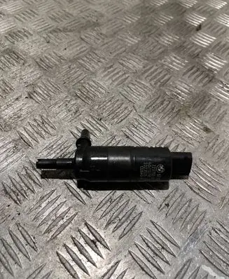 BMW 5 F10 F11 Headlight washer pump 7217792