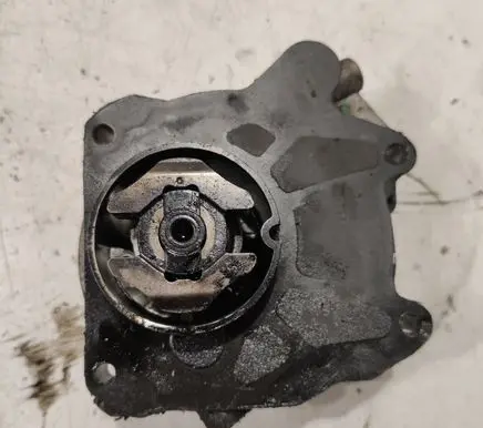 Alfa Romeo 156 Vacuum pump FGP46818358
