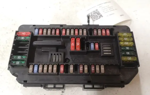 BMW 1 F20 F21 Fuse module 922487904 19098000001