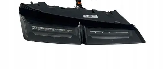 Peugeot 308 Rear/tail lights 9835300680