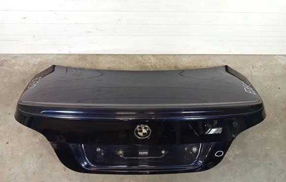 BMW 5 E60 E61 Tailgate/trunk/boot lid KLAPAE60CARBO