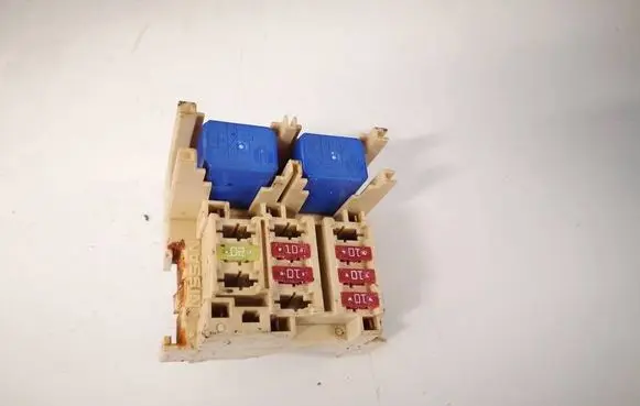 Nissan X-Trail T32 Fuse box set 
