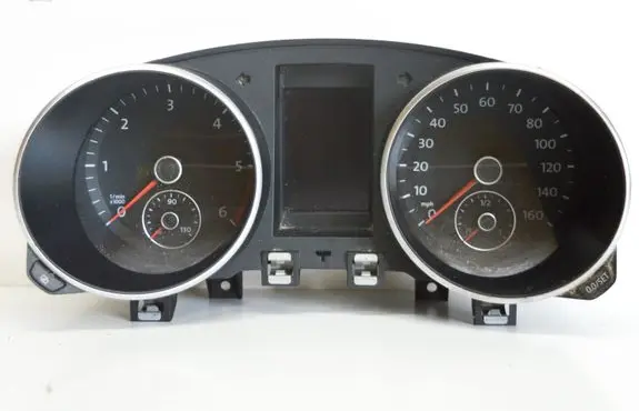Volkswagen Golf VI Speedometer (instrument cluster) 5K0920960N