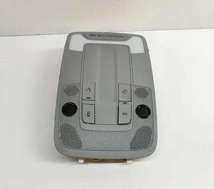Audi Q2 - Front seat light 81A947135AG 5Q0951177A