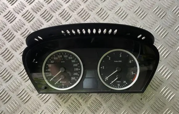 BMW 5 E60 E61 Speedometer (instrument cluster) 110080213 6974576 21348600354