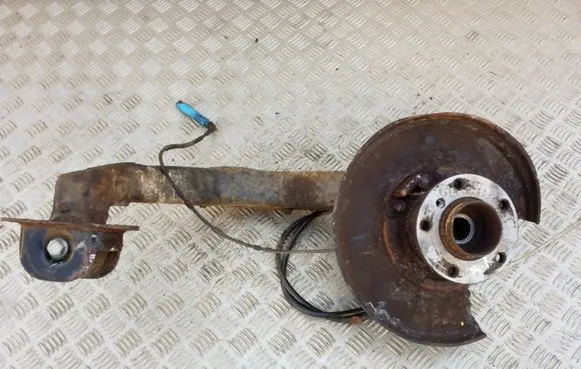 BMW X3 E83 Rear wheel hub