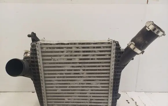 Porsche Cayenne (9Y0 9Y3) Intercooler radiator 4M0145804BR
