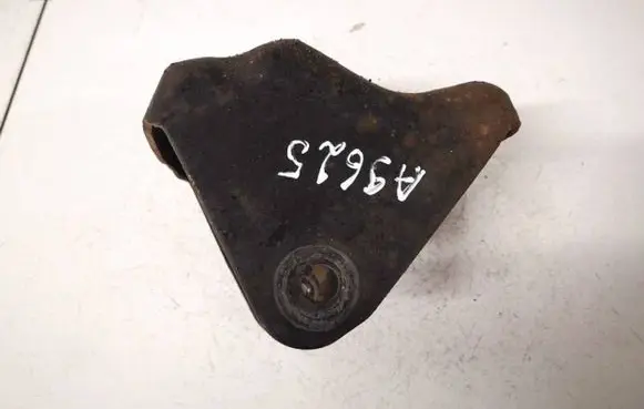 Ford Maverick Engine mounting bracket