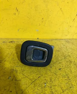 Peugeot 508 RXH Tie down hook / loop 96724240ZE