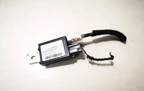 Antenna control unit