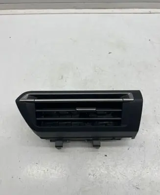 Peugeot 508 II Dashboard side air vent grill/cover trim 98328245ZD 20181011 D8S01116