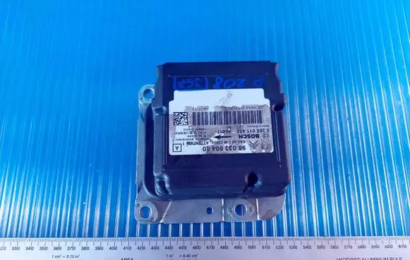 Peugeot 208 Airbag control unit/module 9803380480 0285011402