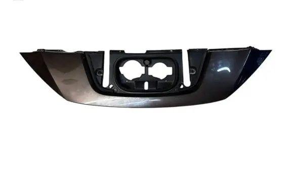 Nissan Leaf II (ZE1) Front bumper upper radiator grill 623205SH0A