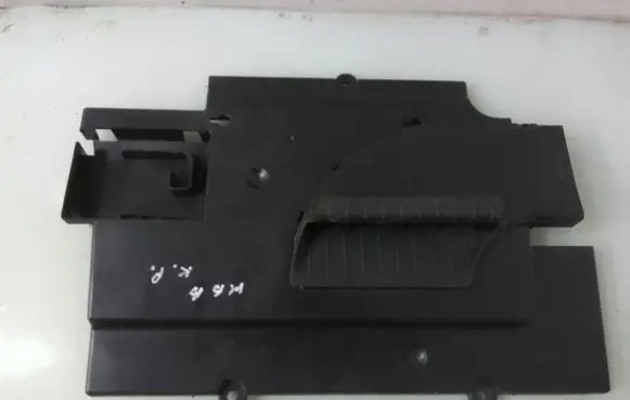 Mercedes-Benz B W245 Dashboard lower bottom trim panel A1698310145