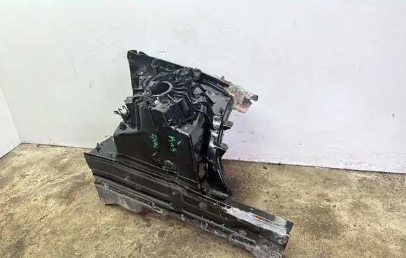 Mercedes-Benz C W206 Front quarter panel 