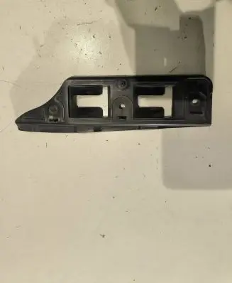 Volkswagen Golf V Front bumper mounting bracket 1K0807184