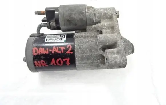 Peugeot 208 Starter motor 9801667780