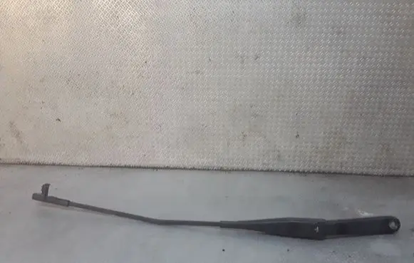 Ford Focus Front wiper blade arm 4M5117526CD