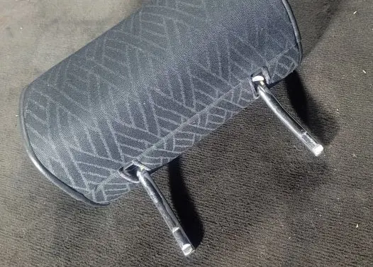 BMW 5 E39 Rear seat headrest 