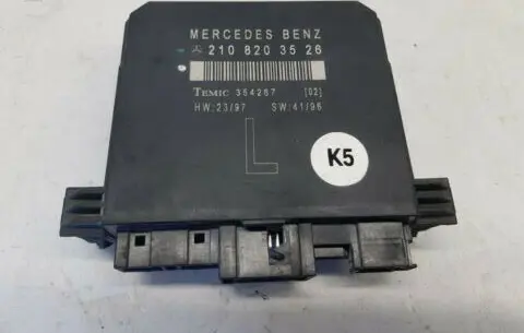 Mercedes-Benz E W210 Door control unit/module 2108203526 nr1963