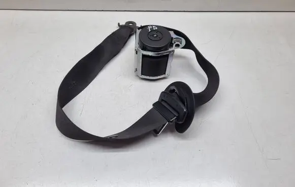 BMW 5 F10 F11 Front seatbelt 610126200B
