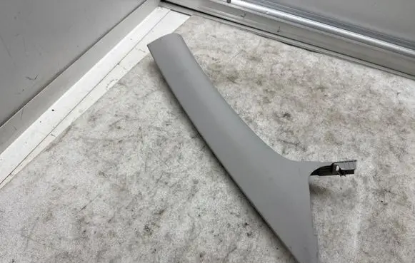 Tesla Model Y (A) pillar trim 167159800C P167159800C CZ2223431000032