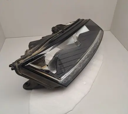 Skoda Fabia Mk3 (NJ) Headlight/headlamp 6V1941016D