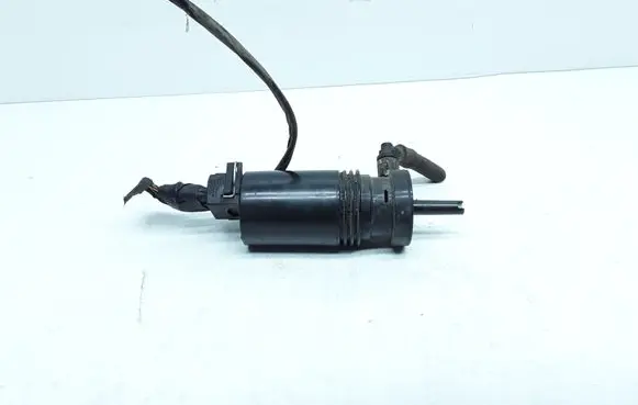 Volvo V70 Headlight washer pump 1013229