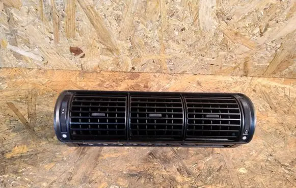Audi A4 S4 B5 8D Dash center air vent grill 3Q0820951