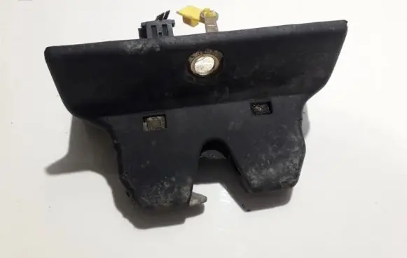Renault Laguna I Tailgate/trunk/boot lock/catch/latch 7700823676c