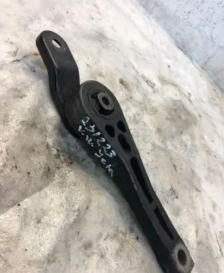 Volkswagen Jetta VI Engine mount bracket 1k0199855bf
