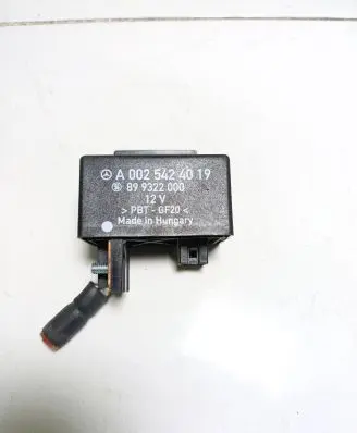 Mercedes-Benz Sprinter W906 Glow plug A0025424019 899322000
