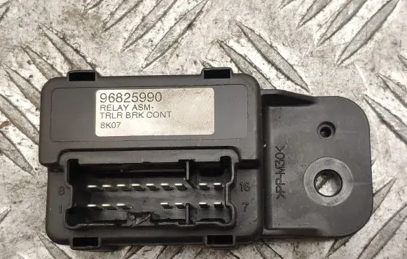 Chevrolet Captiva Brake system control unit/module 96825990