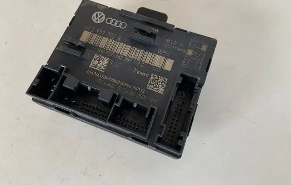 Audi Q7 4L Door control unit/module 8K0959792D 4F0959792R