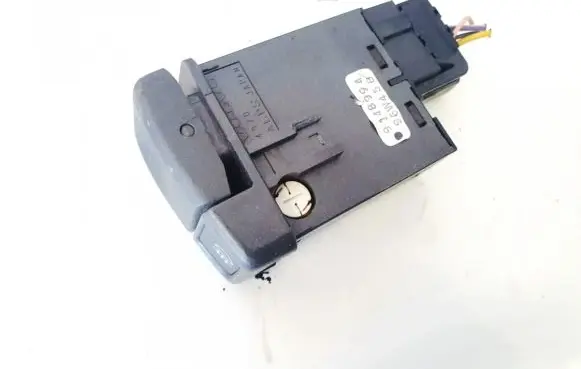 Fog light switch