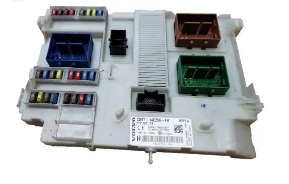 Volvo S60 Fuse module CG9T14C256FA 31314511AB
