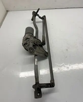 Front wiper linkage and motor