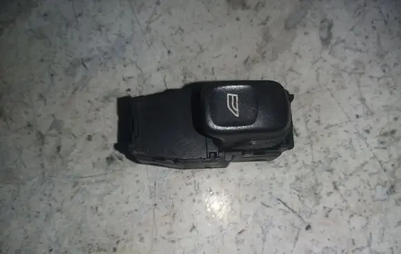 Volvo XC90 Electric window control switch 30658696