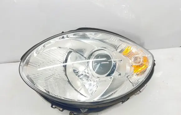 Mercedes-Benz R W251 Headlight/headlamp A2518200561