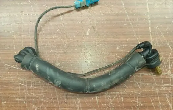 Breather/breather pipe/hose