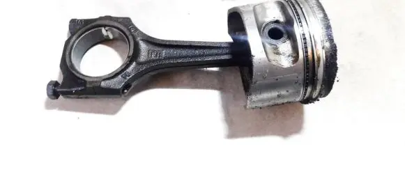 Opel Corsa B Piston with connecting rod