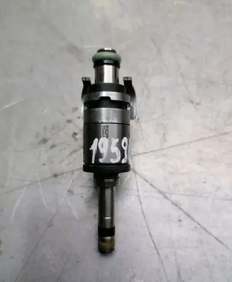 KIA Ceed Fuel injector 3531003ACO