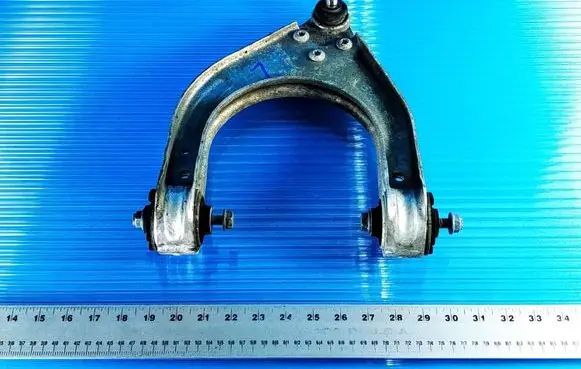 Mercedes-Benz E W211 Front upper control arm/wishbone A2113308907