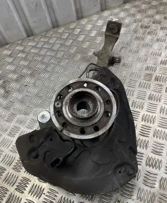 Mercedes-Benz GLC C253 Front wheel hub 