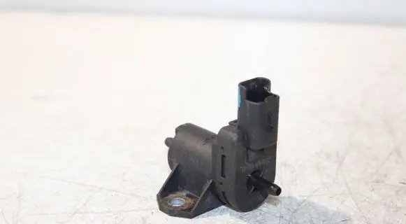 Volvo V70 Turbo solenoid valve 9688124580