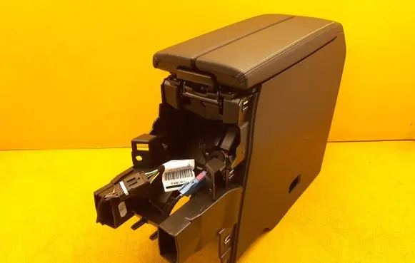 Peugeot 308 Center console 