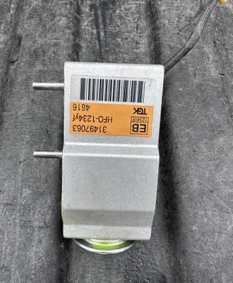 Volvo S90, V90 Air conditioning (A/C) expansion valve 31497063 1234YF HF01234YF